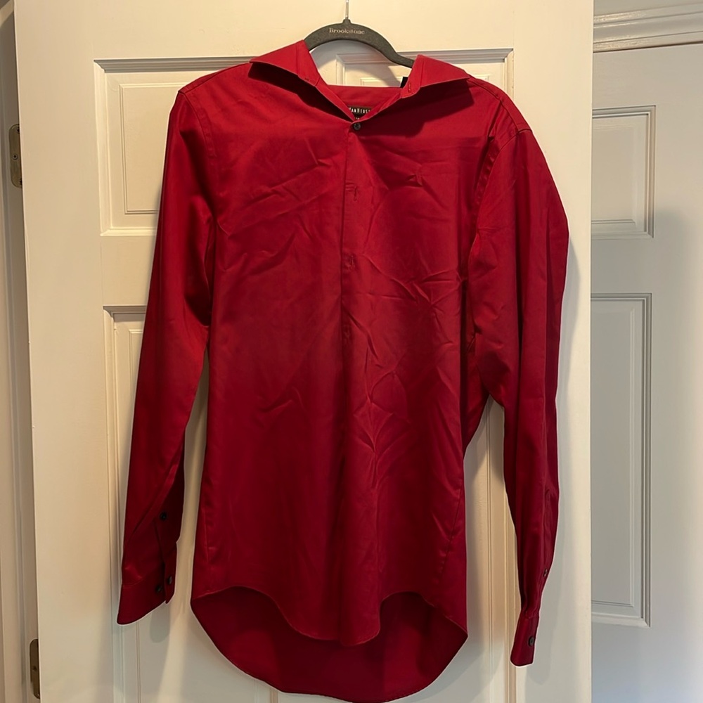 Van Heusin Men's Dress shirt in Red